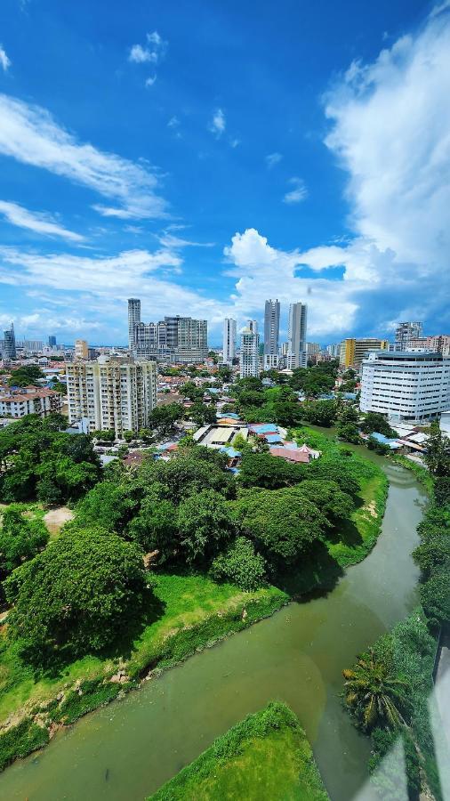 Skypool With Seaview 8Pax Beacon Executive Suites - Georgetown City Centre - 3Km To Komtar Exterior foto