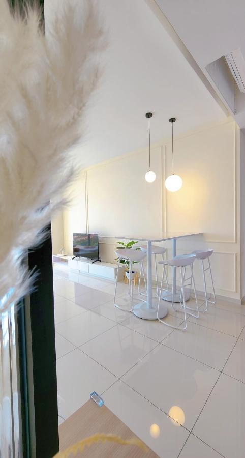 Skypool With Seaview 8Pax Beacon Executive Suites - Georgetown City Centre - 3Km To Komtar Exterior foto